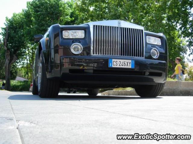 Rolls Royce Phantom spotted in Sirmione, Italy