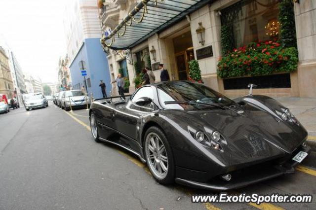 Pagani Zonda spotted in Paris, France