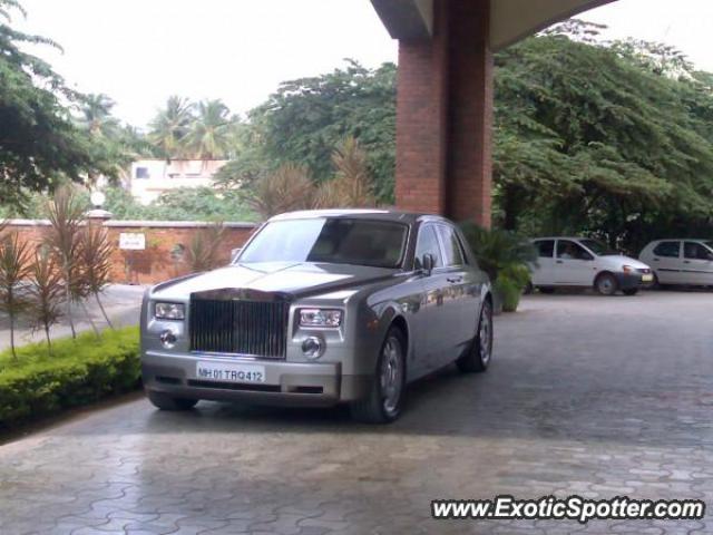 Rolls Royce Phantom spotted in Bangalore, India