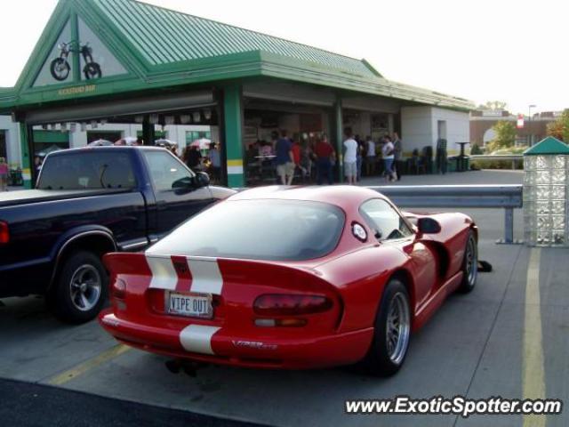 Dodge Viper spotted in Amherst, Ohio