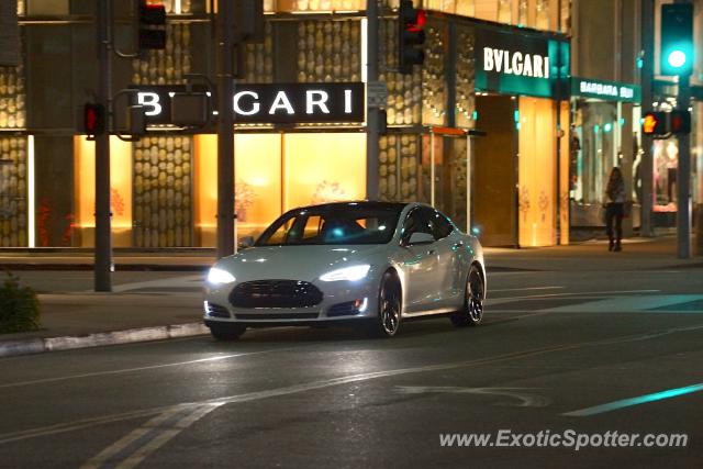 Tesla Model S spotted in Beverly Hills, California