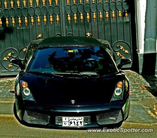 Lamborghini Gallardo spotted in Tehran, Iran