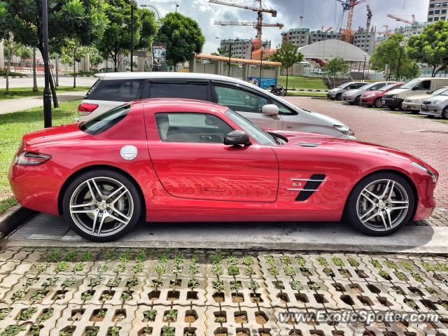 Mercedes SLS AMG spotted in Anchorvale, Singapore