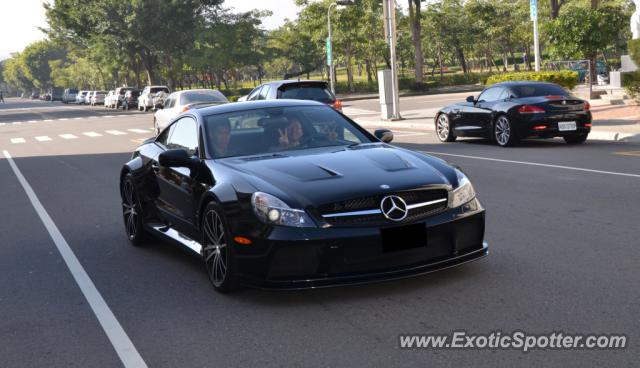 Mercedes SL 65 AMG spotted in Taichung, Taiwan