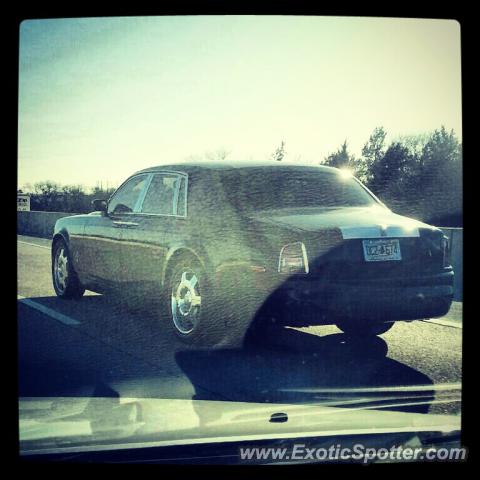 Rolls Royce Phantom spotted in Grapevine, Texas