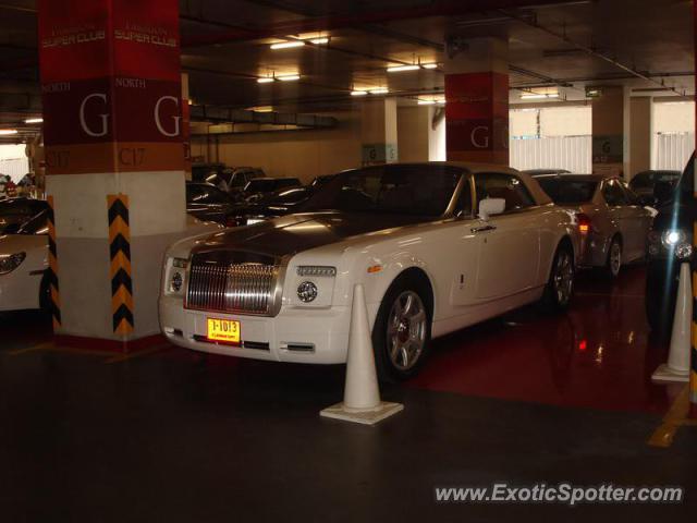 Rolls Royce Phantom spotted in Bangkok, Thailand