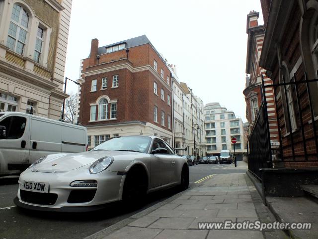 Porsche 911 GT3 spotted in London, United Kingdom