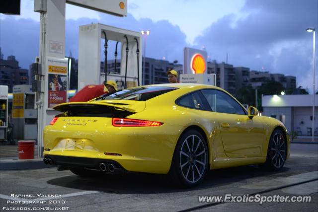 Porsche 911 spotted in Rio de Janeiro, Brazil