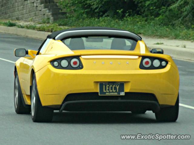 Tesla Roadster spotted in Hockessin, Delaware