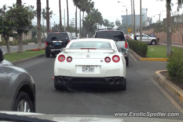 Nissan Skyline spotted in Lima, Peru