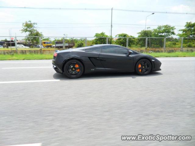 Lamborghini Gallardo spotted in Bangkok, Thailand