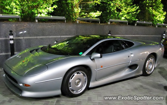 Jaguar XJ220 spotted in Atlanta, Georgia