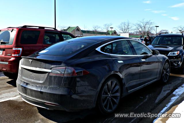 Tesla Model S spotted in Menomonee Falls, Wisconsin