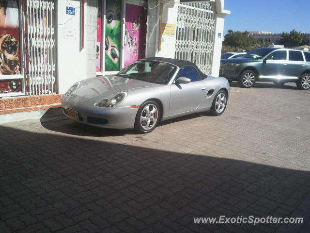 Porsche 911 spotted in Muscat, Oman