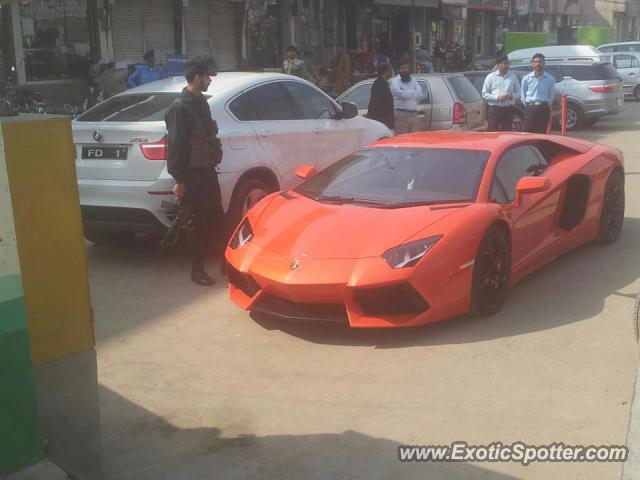 Lamborghini Aventador spotted in Faisalabad, Pakistan