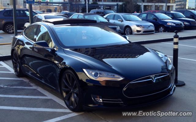 Tesla Model S spotted in Buckhead, Georgia