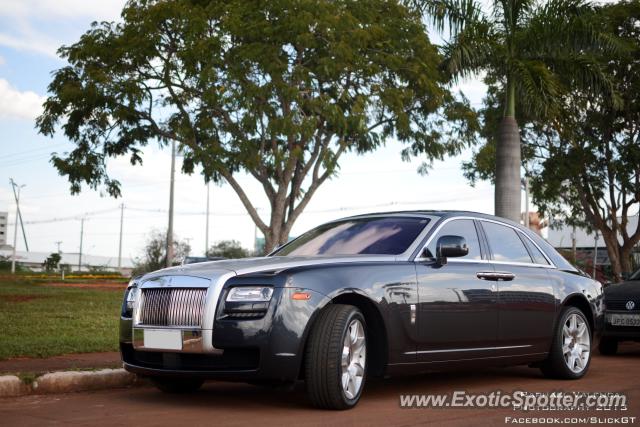 Rolls Royce Ghost spotted in BRasilia, Brazil