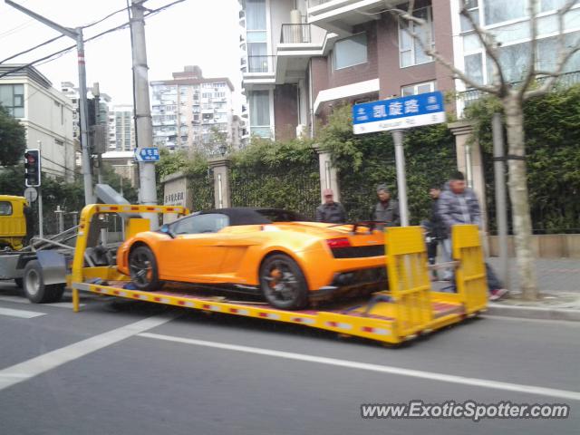 Lamborghini Gallardo spotted in Shanghai, China
