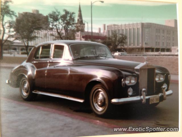 Rolls Royce Silver Cloud spotted in San Antonio, Texas