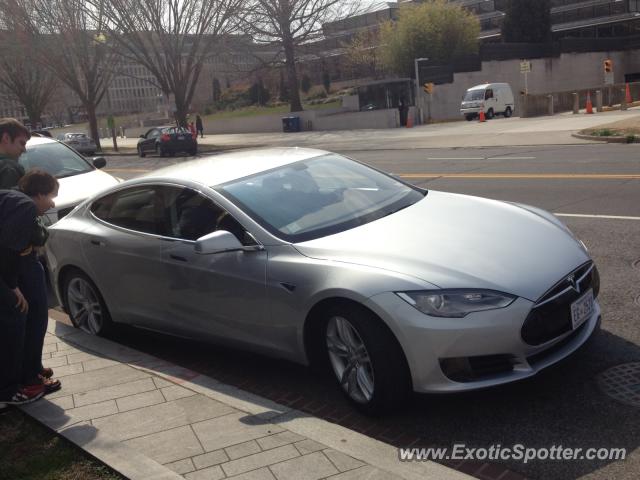 Tesla Model S spotted in D.C, Washington