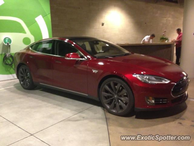 Tesla Model S spotted in Las Vegas, Nevada