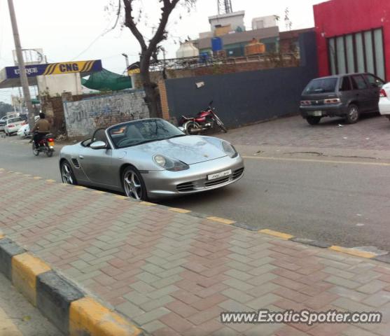 Porsche 911 spotted in Islamabad, Pakistan