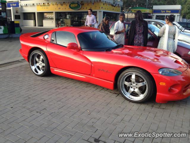 Dodge Viper spotted in Islamabad, Pakistan