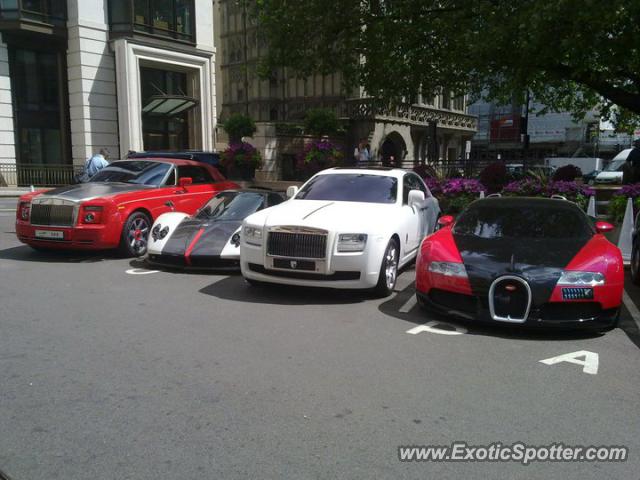 Bugatti Veyron spotted in London, United Kingdom