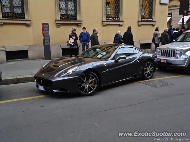 Ferrari California spotted in Milan, Italy