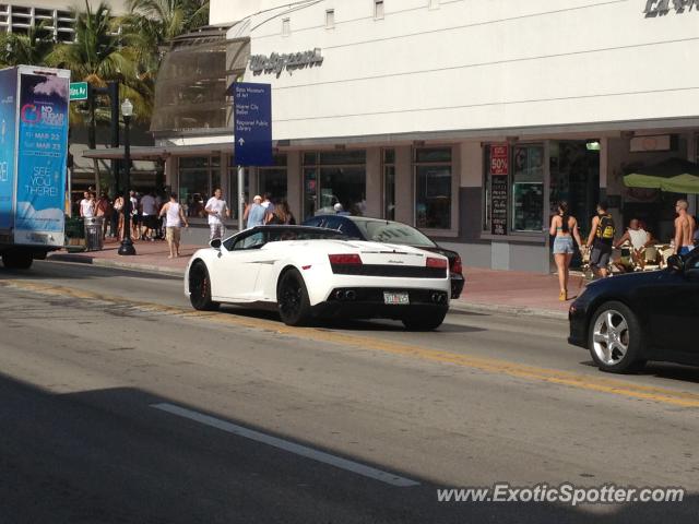 Lamborghini Gallardo spotted in South Beach, Florida