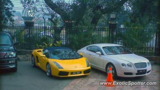 Lamborghini Gallardo spotted in Lahore, Pakistan