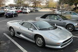 Jaguar XJ220