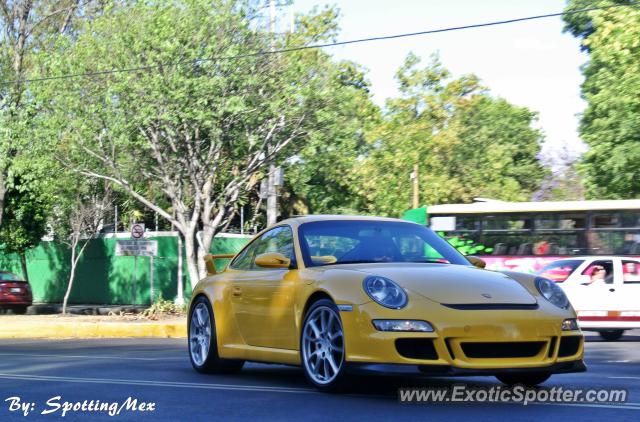 Porsche 911 GT3 spotted in Ciudad de México, Mexico