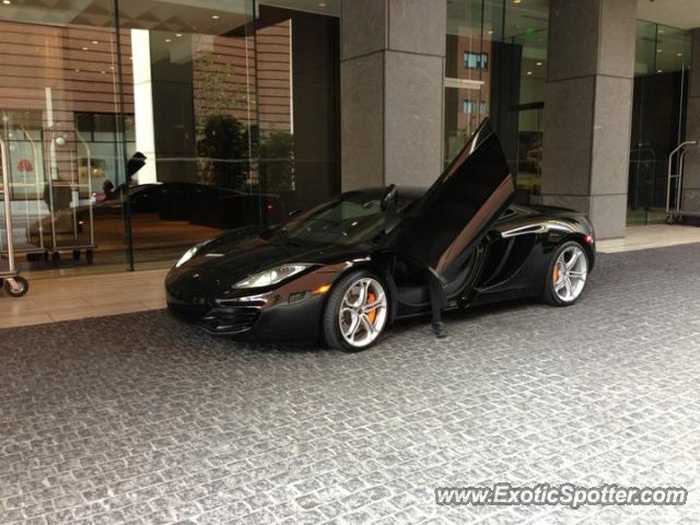 Mclaren MP4-12C spotted in Los angeles, California