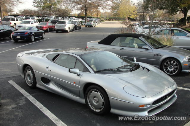 Jaguar XJ220 spotted in Potomac, Maryland