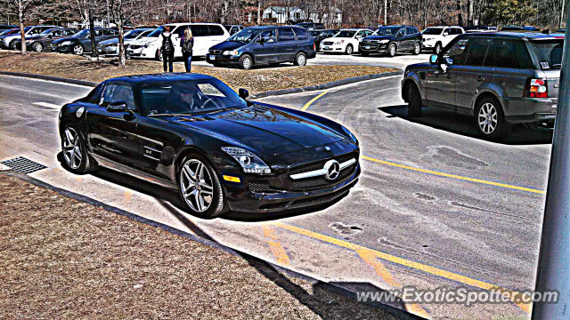 Mercedes SLS AMG spotted in Newtown, Connecticut