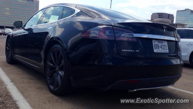 Tesla Model S spotted in Dallas, Texas