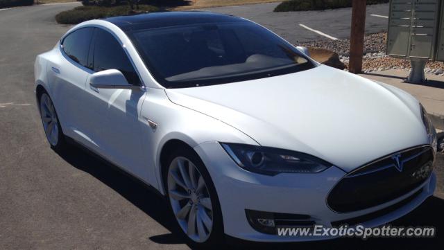 Tesla Model S spotted in Castle rock, Colorado
