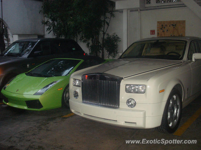 Rolls Royce Phantom spotted in Mexico City, Mexico