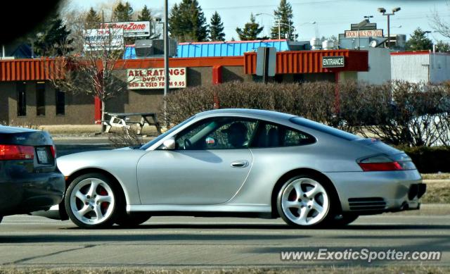 Porsche 911 spotted in Milwaukee, Wisconsin