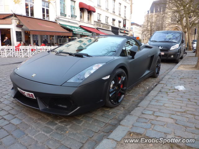 Lamborghini Gallardo spotted in Brussels, Belgium