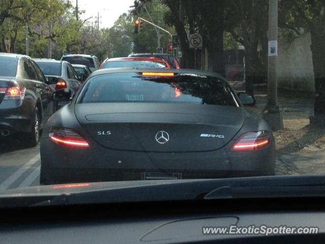 Mercedes SLS AMG spotted in Mexico City, Mexico