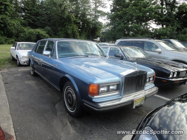 Rolls Royce Silver Spur spotted in Shrewsbury, New Jersey