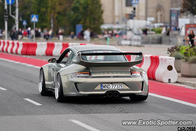 Porsche 911 spotted in Warsaw, Poland