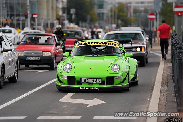 Porsche 911 spotted in Warsaw, Poland