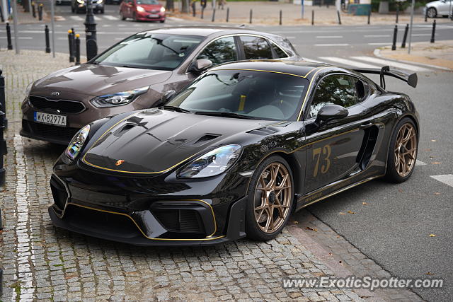 Porsche Cayman GT4 RS spotted in Warsaw, Poland