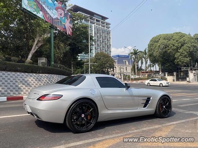 Mercedes SLS AMG spotted in Yangon/Myanmar, Burma